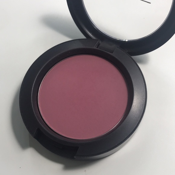 MAC Cosmetics powder blush - Picture 3 of 7